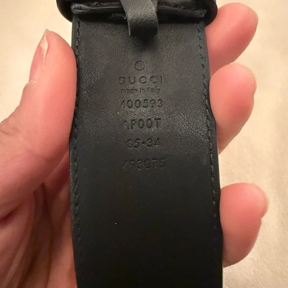 Gucci Black Leather Belt - Picture 2 of 3